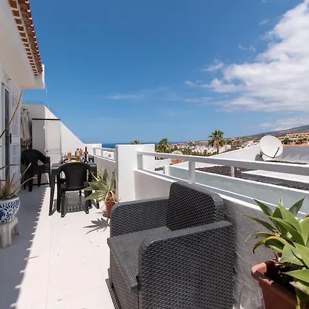 Apartment Beautiful 1 Bedroom Apartment. Communal Pool